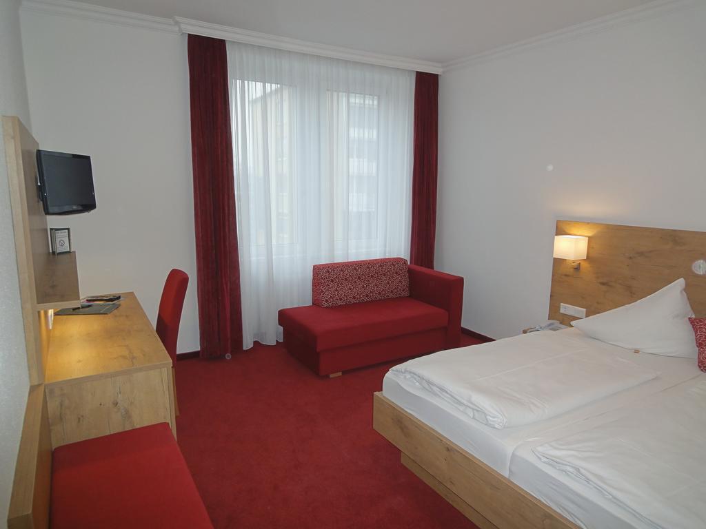 Hotel Krone Rielasingen-Worblingen Bilik gambar